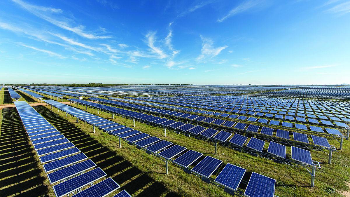 سیرونیکس  به دنبال شریک برای تولید پنل های خورشیدی است